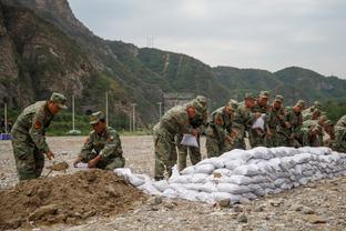 快船战绩来到33胜15负 距森林狼和雷霆都只差0.5胜场！